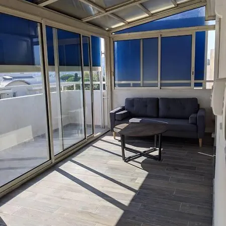 Beautiful Rooftop With Terrace And Sea View.