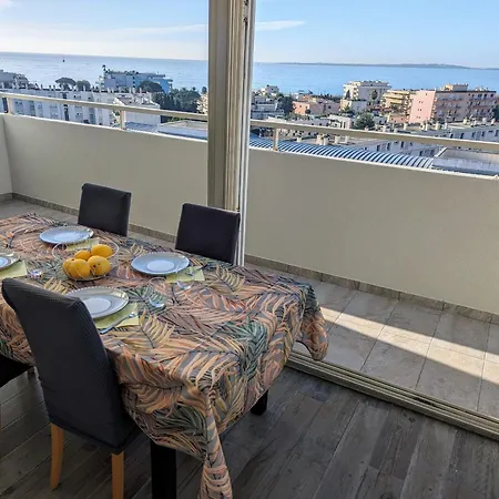 Beautiful Rooftop With Terrace And Sea View. Antibes