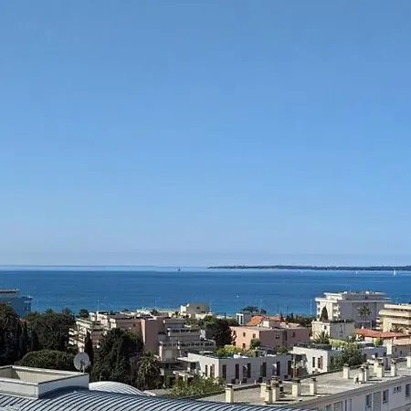 Apartment Beautiful Rooftop With Terrace And Sea View. *
